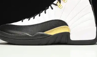 12 AIR JORDAN “ROYALTY” CT8013-170 0628
